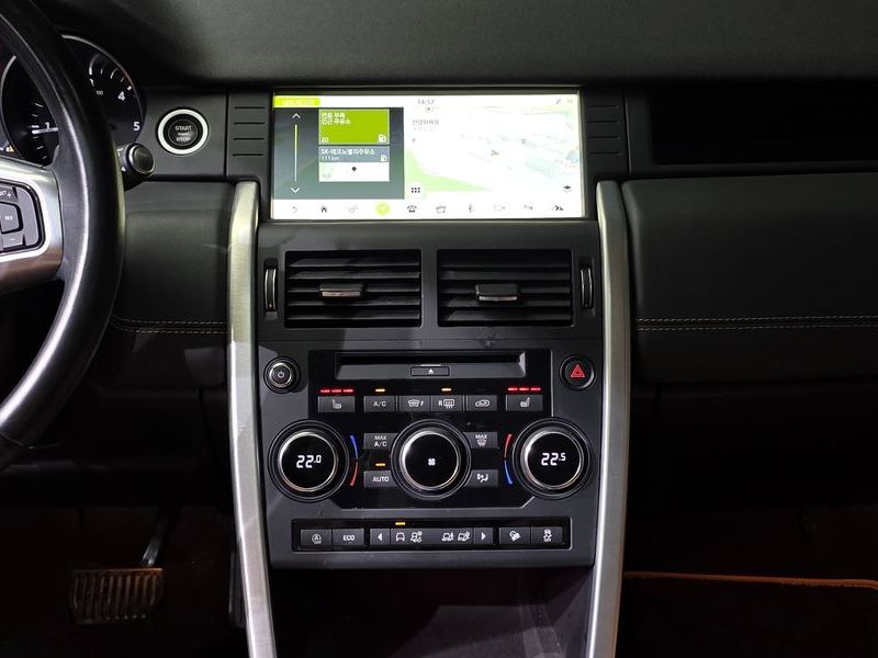 2018 Land Rover Discovery Sport 2.0 TD4 HSE Luxury photo 19