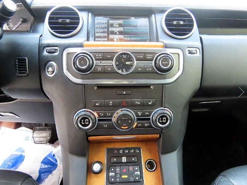 2013 Land Rover Discovery 3.0 SDV6 SE photo 12