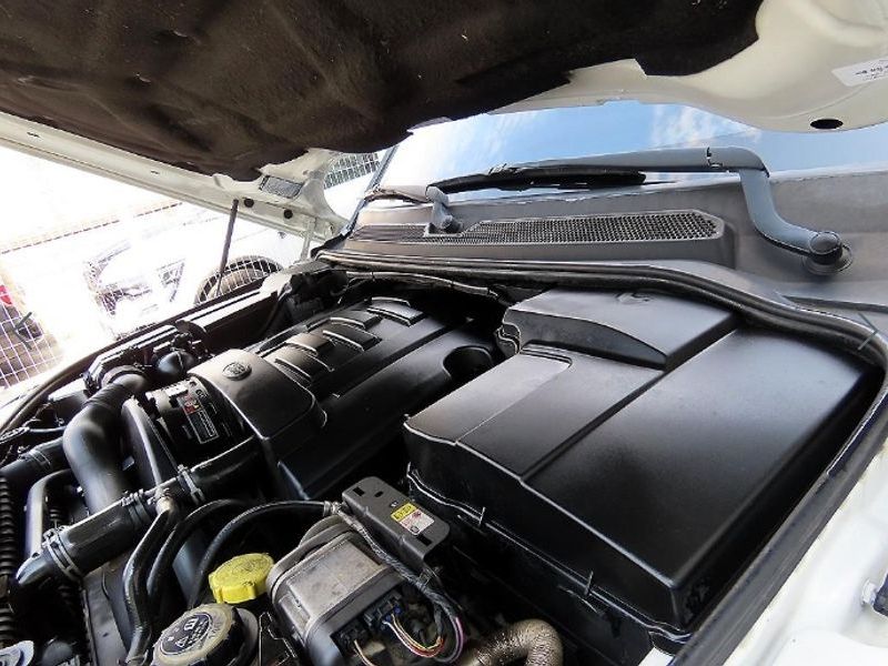 2013 Land Rover Discovery 3.0 SDV6 SE photo 19