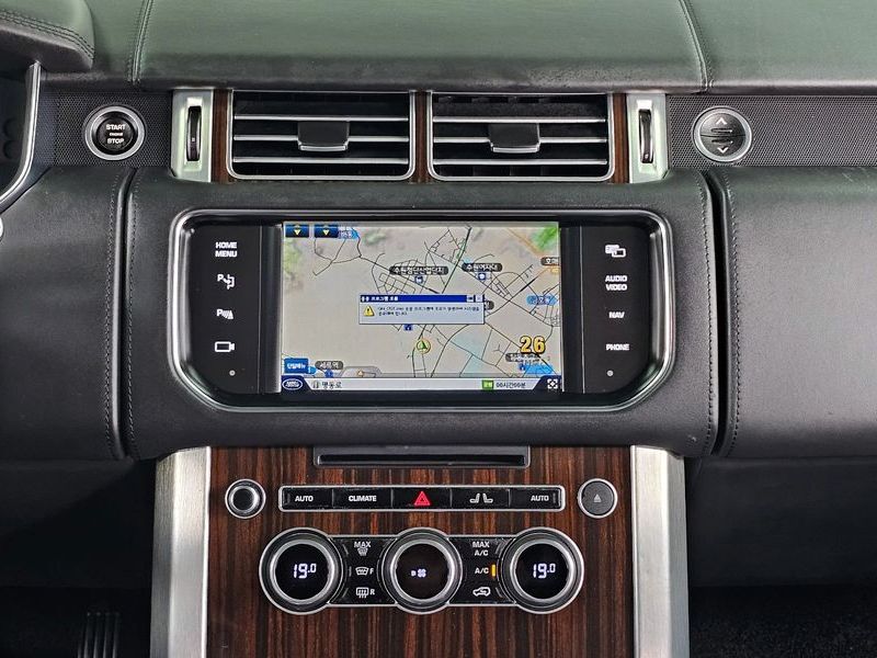 2014 Land Rover Range Rover 5.0 SC AB photo 14