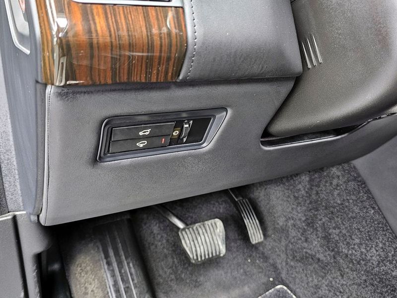 2014 Land Rover Range Rover 5.0 SC AB photo 16