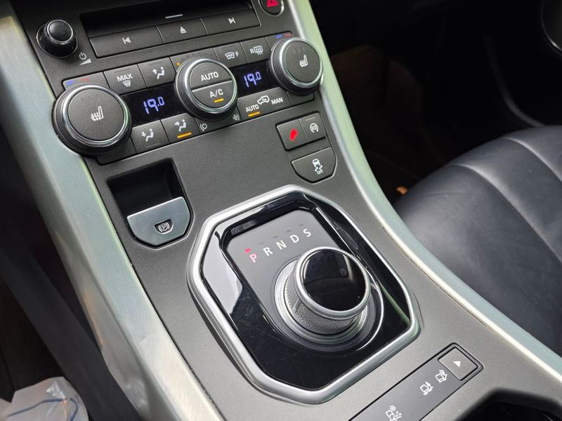 2015 Land Rover Range Rover Evoque 2.2 SD4 Prestige photo 9