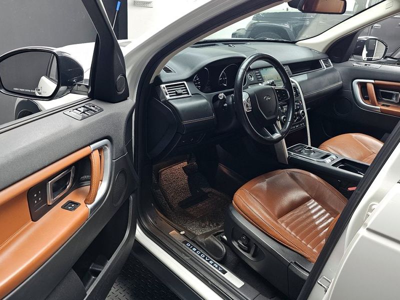 2016 Land Rover Discovery Sport 2.0 TD4 HSE Luxury photo 10