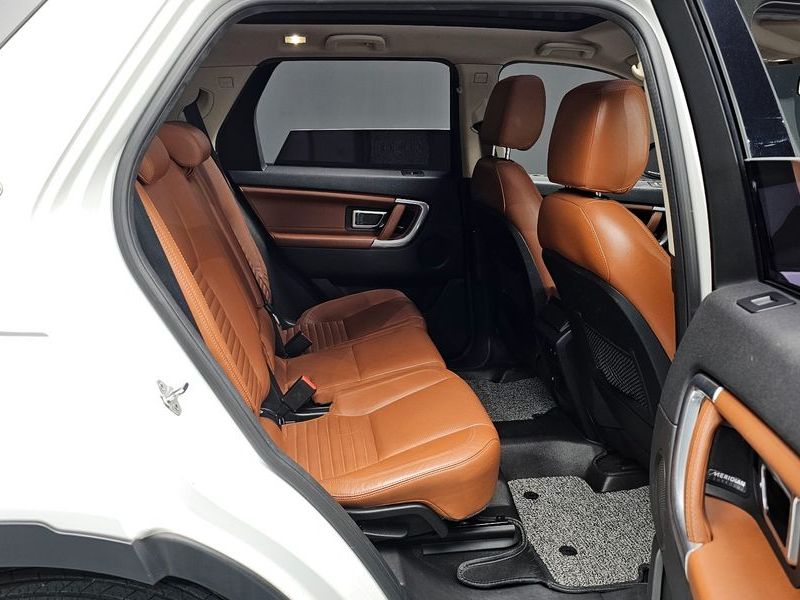 2016 Land Rover Discovery Sport 2.0 TD4 HSE Luxury photo 11