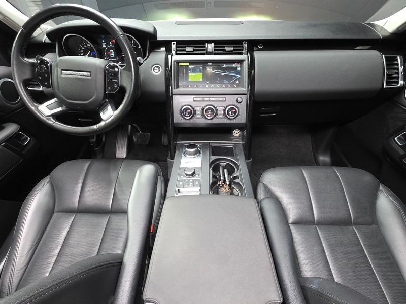 2019 Land Rover Discovery 2.0 SD4 SE photo 7