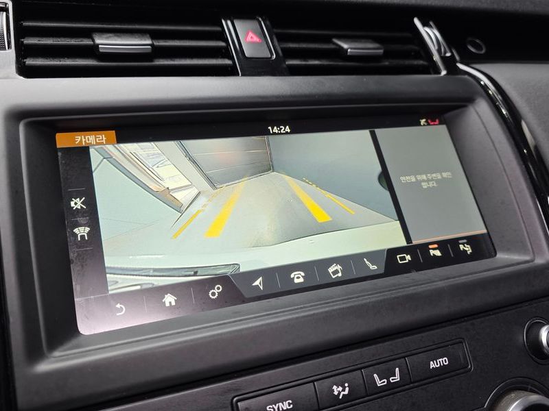 2019 Land Rover Discovery 2.0 SD4 SE photo 15