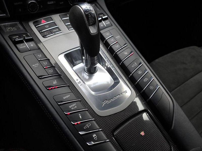 2013 Porsche Panamera 4.8 GTS 970 photo 9