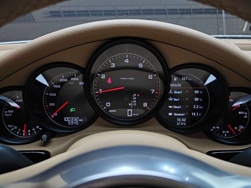 2016 Porsche Panamera 3.6 AWD Edition 970 photo 8