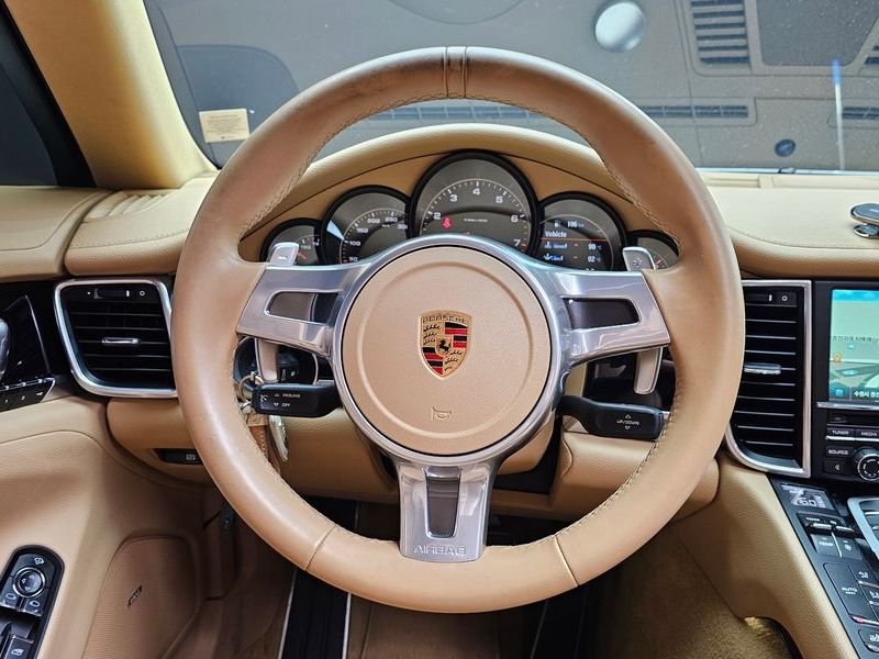2016 Porsche Panamera 3.6 AWD Edition 970 photo 13