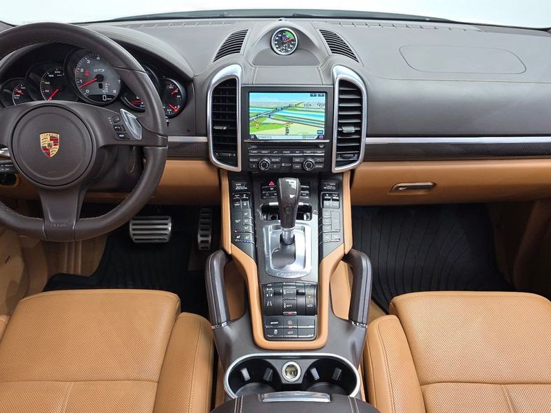 2013 Porsche Cayenne 4.8 GTS 958 photo 7