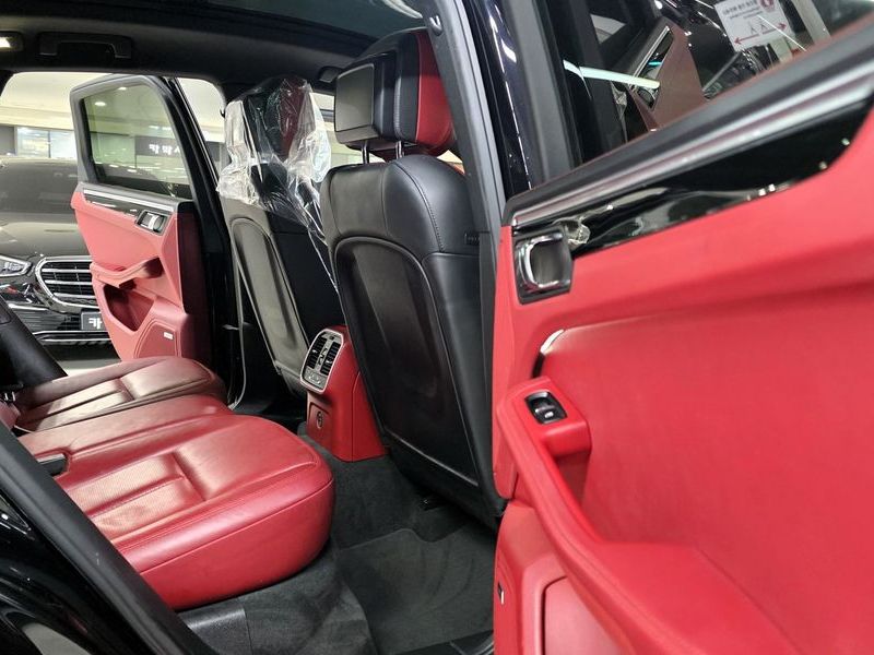 2017 Porsche Macan 3.0 S Diesel 95B photo 12