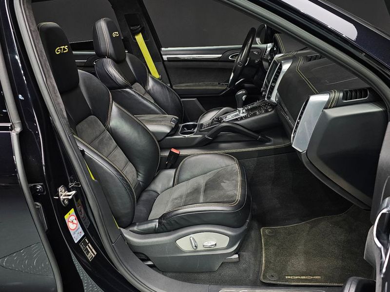 2013 Porsche Cayenne 4.8 GTS 958 photo 10