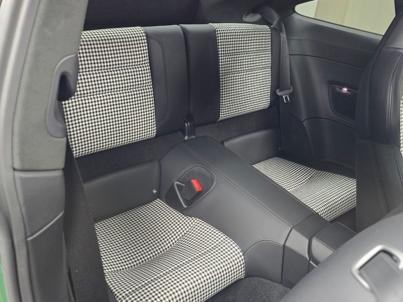 2024 Porsche 911 Carrera 4S photo 12