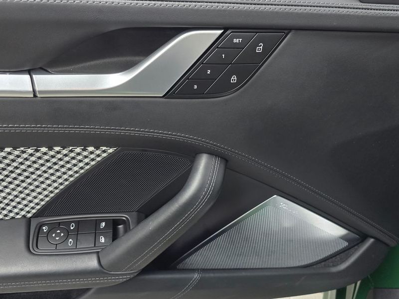 2024 Porsche 911 Carrera 4S photo 14