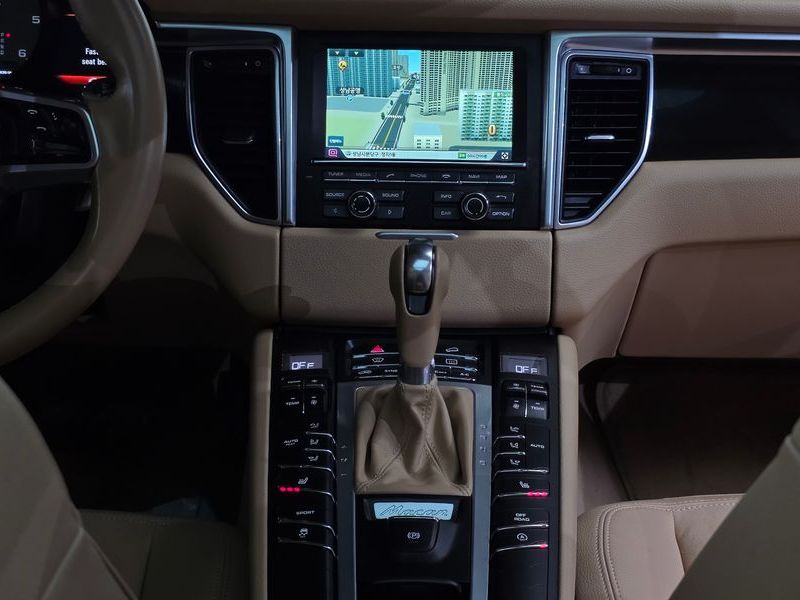 2015 Porsche Macan 3.0 S Diesel 95B photo 12