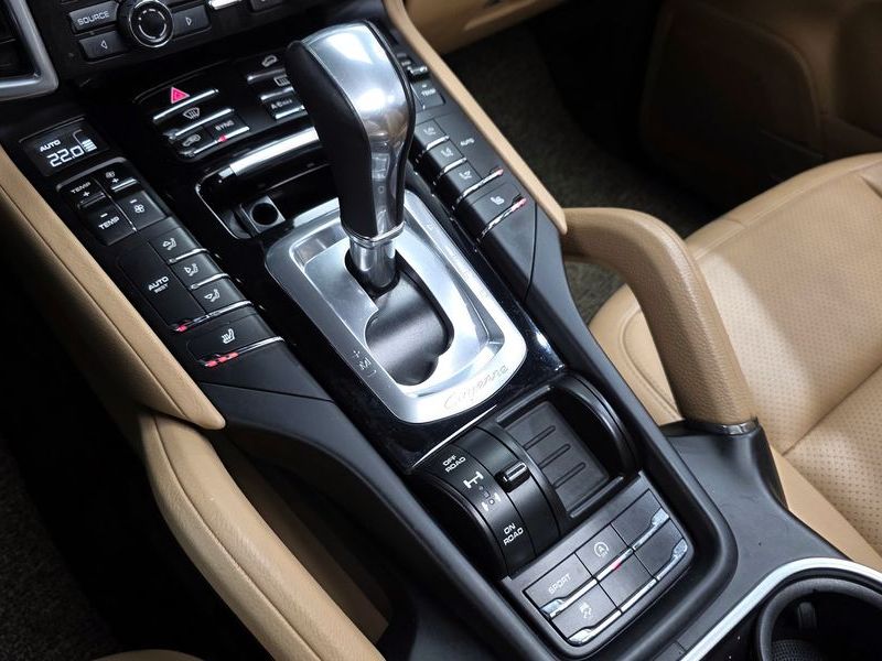 2014 Porsche Cayenne 3.0 Diesel Platium Edition 958 photo 9