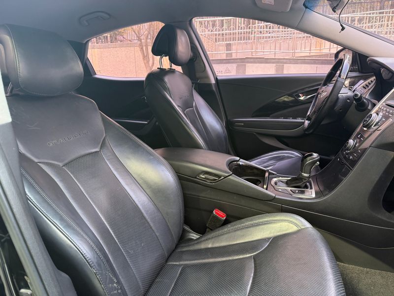 2013 Hyundai Grandeur HG240 Modern photo 12