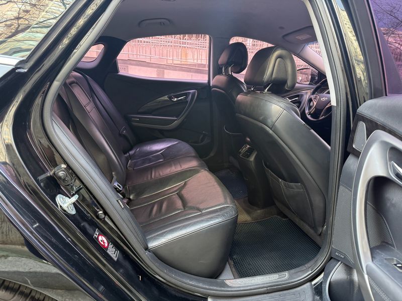2013 Hyundai Grandeur HG240 Modern photo 13