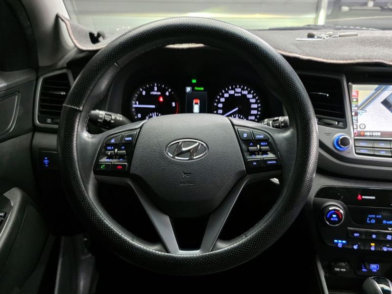 2016 Hyundai Tucson Diesel 1.7 2WD Modern photo 12