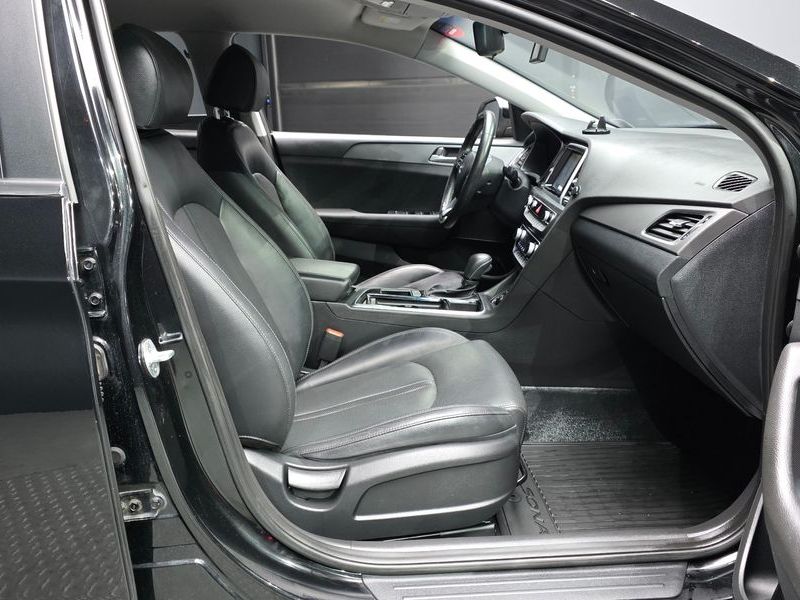 2018 Hyundai Sonata LPI Taxi Premium photo 11