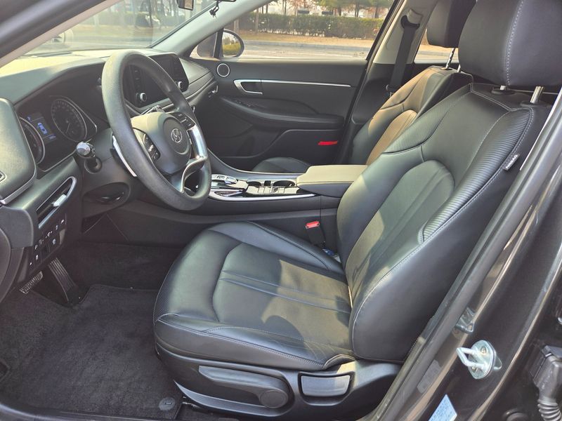 2020 Hyundai Sonata 2.0 Smart photo 12