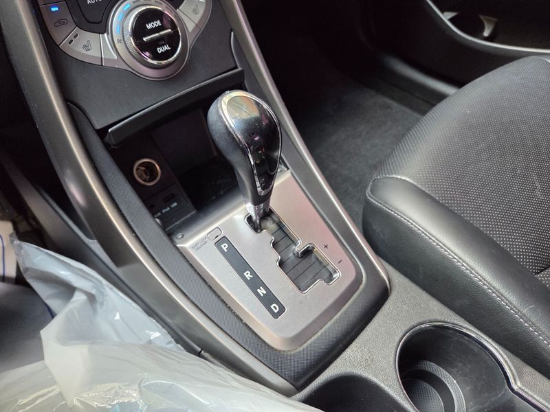 2013 Hyundai Avante M16 GDI Smart photo 14