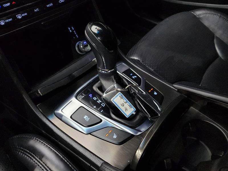 2015 Hyundai Grandeur HG240 Modern photo 9