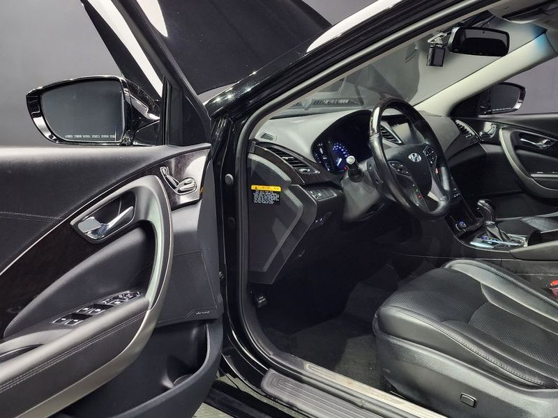2015 Hyundai Grandeur HG240 Modern photo 11