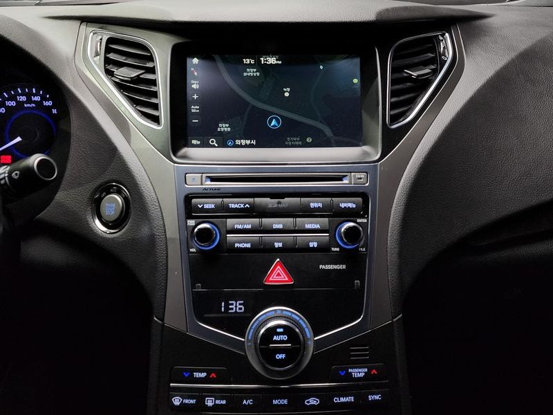 2015 Hyundai Grandeur HG240 Modern photo 14
