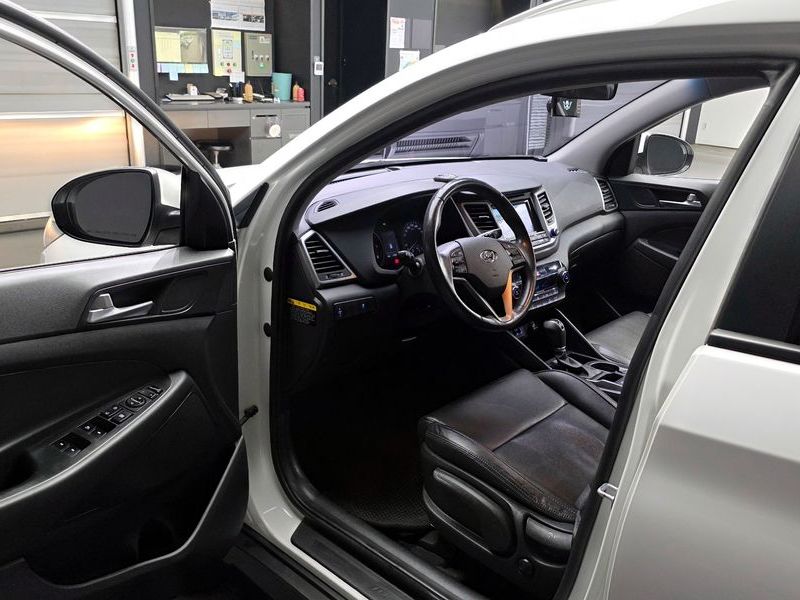 2016 Hyundai Tucson Diesel 1.7 2WD Modern photo 10