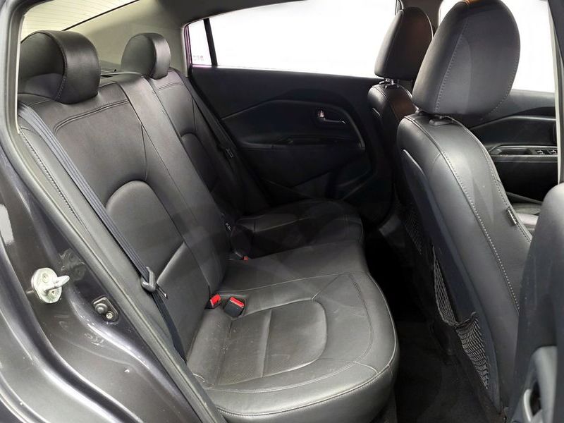 2012 Kia 올 New 프라이드 1.6 GDI Sedan Luxury photo 11