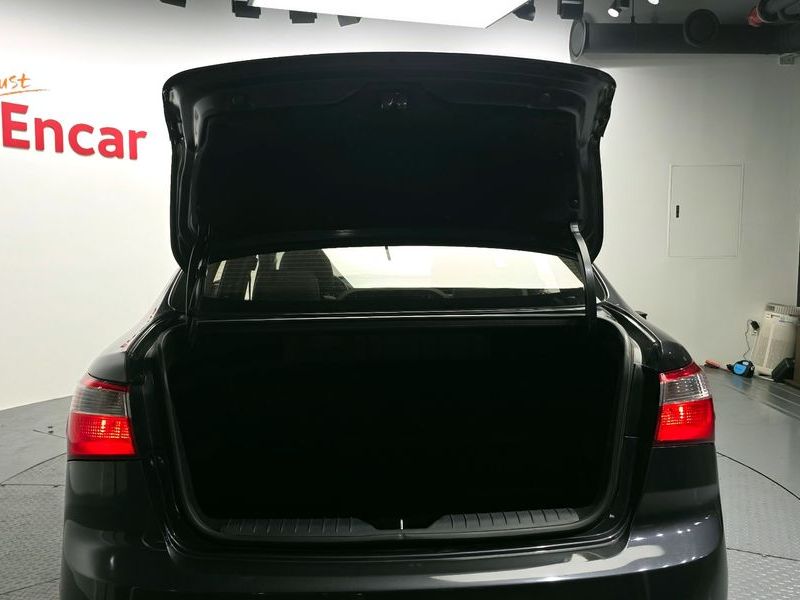 2012 Kia 올 New 프라이드 1.6 GDI Sedan Luxury photo 20