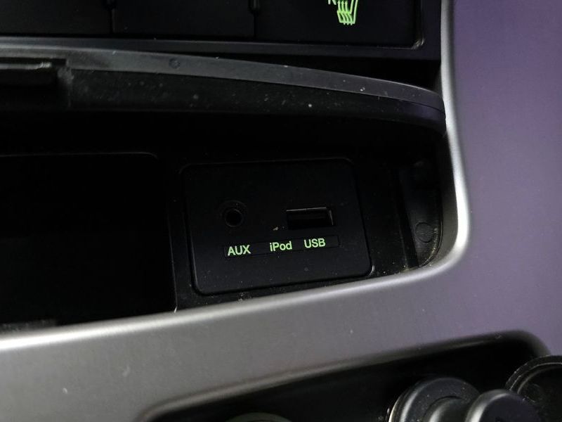2013 Kia Carnival Grand GLX Deluxe photo 18