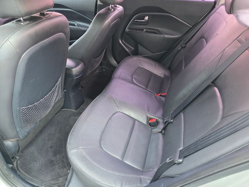 2013 Kia 올 New 프라이드 1.6 GDI Sedan Luxury photo 9