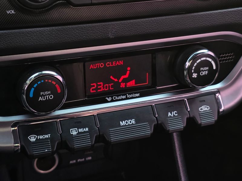 2013 Kia 올 New 프라이드 1.6 GDI Sedan Luxury photo 16