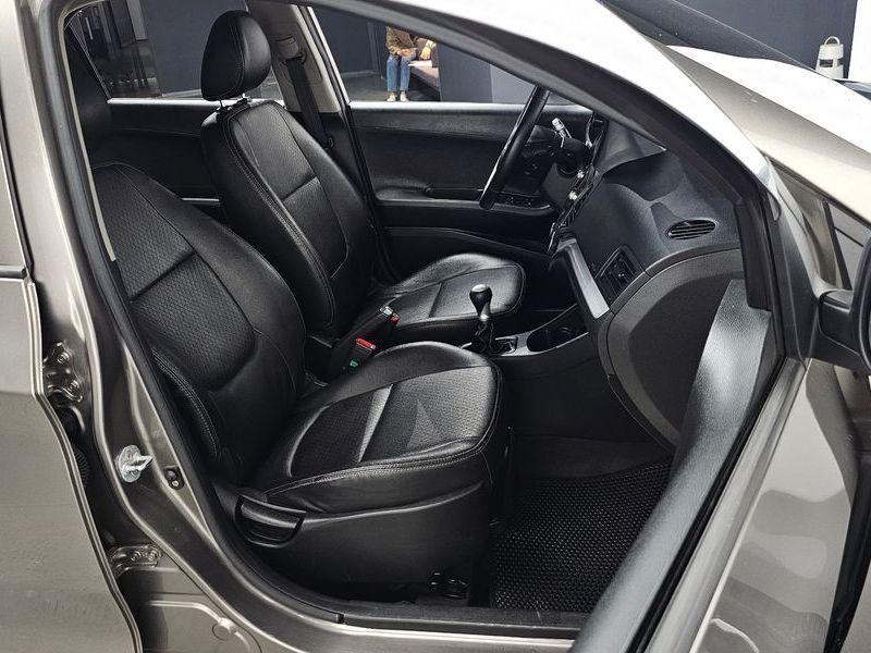 2015 Kia Morning Luxury photo 12