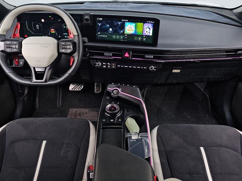 2025 Kia The New EV6 Long Range 4WD GT Line photo 7