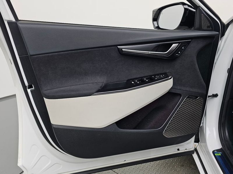 2025 Kia The New EV6 Long Range 4WD GT Line photo 24