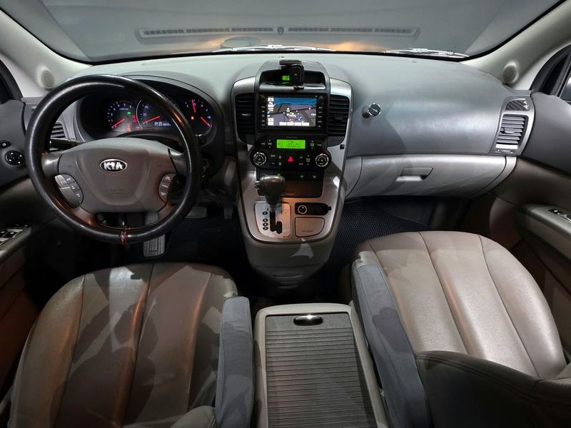 2014 Kia Carnival Grand GLX Premium photo 7