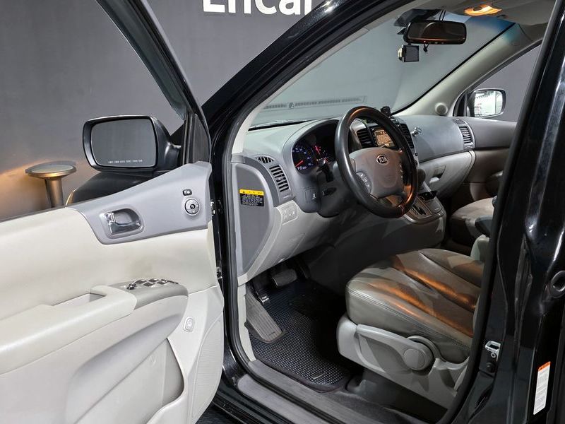 2014 Kia Carnival Grand GLX Premium photo 10