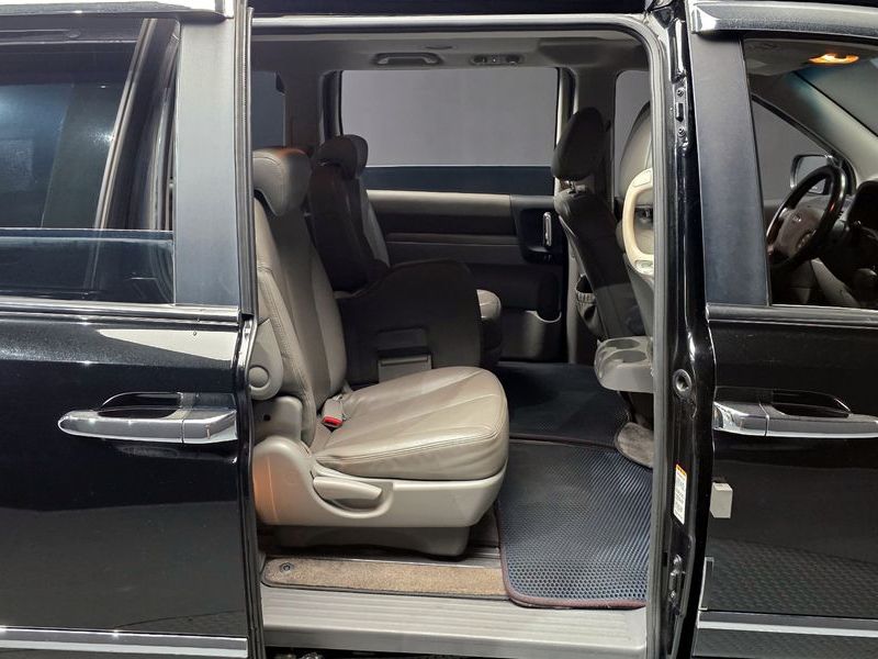 2014 Kia Carnival Grand GLX Premium photo 12