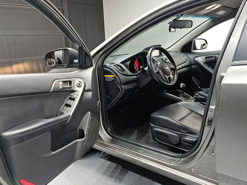 2012 Kia 포르테 1.6 GDI Luxury ECO Plus photo 10