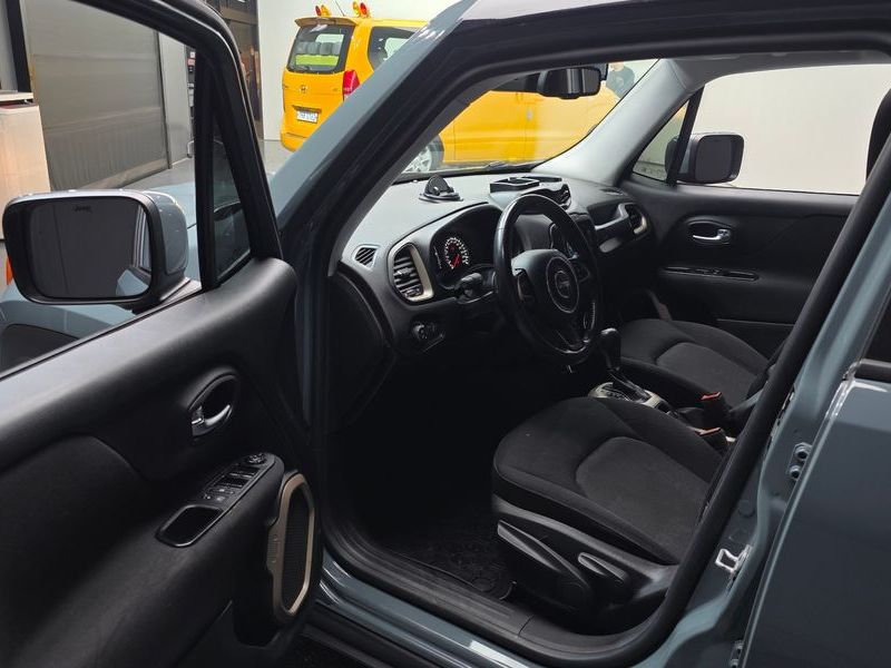 2016 Jeep Renegade 2.4 Longitude photo 10