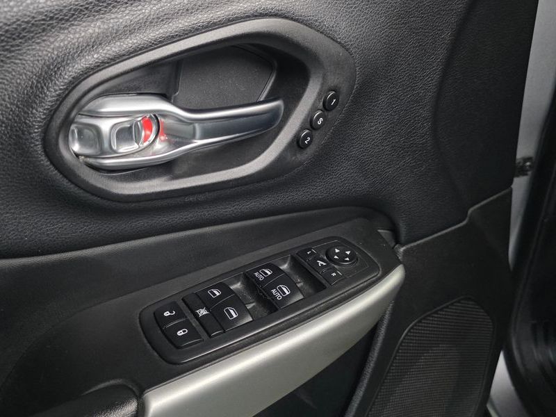2018 Jeep Cherokee 2.2 Diesel Limited 4WD photo 17