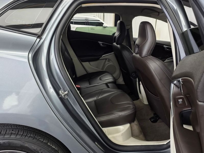 2016 Volvo V40 크로스컨트리 D3 photo 12
