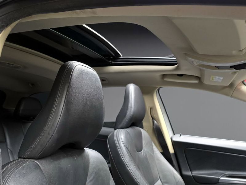 2013 Volvo XC60 D4 1st photo 20