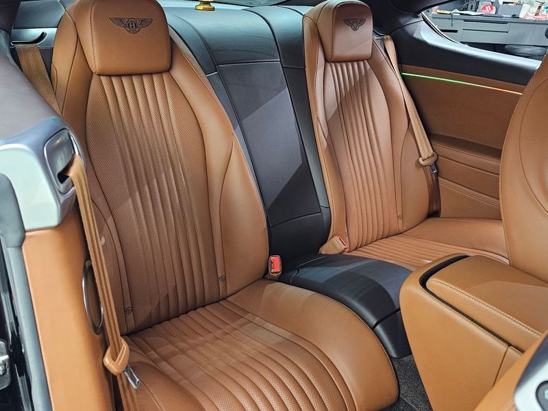 2016 Bentley Continental GT 4.0 GT photo 12