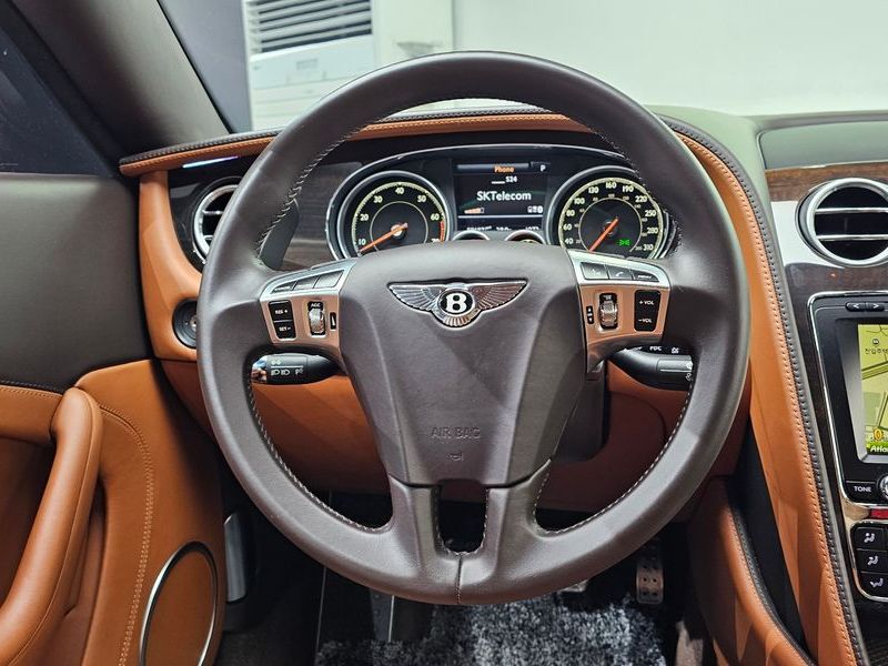 2016 Bentley Continental GT 4.0 GT photo 13