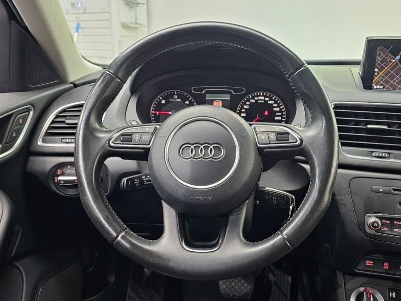 2012 Audi Q3 2.0 TDI Quattro Dynamic 8U photo 13