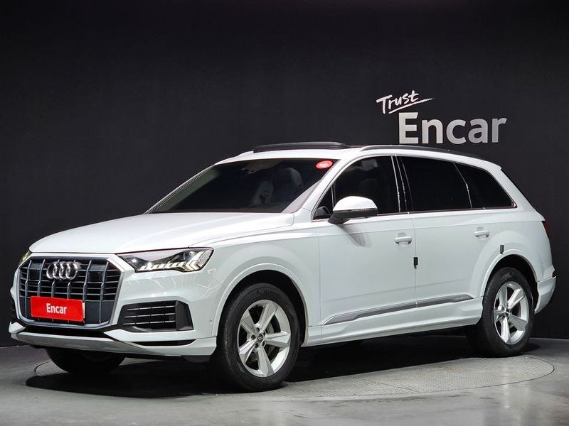 2021 Audi Q7 45 TDI Quattro photo 1
